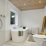 3 Bedroom Cozy In Nykobing Sj Casa de Férias *
